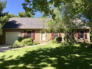 810 Elmwood Dr, West Lafayette, IN 47906 - photo 5