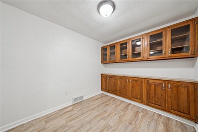 Built-in cabinets & buffet