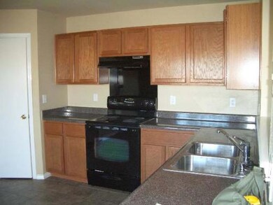 9703 Country Shadow, San Antonio, TX 78254 - photo 6