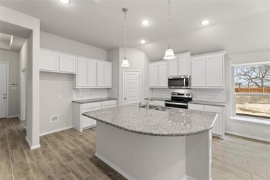 236 Rosemary Dr, Azle, TX 76020 - photo 3