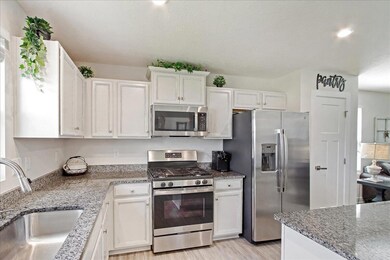 1525 Bahia Dr, Marysville, OH 43040 - photo 4