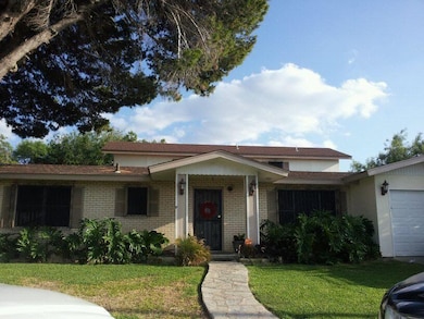 2217 E Montgomery St, Laredo, TX 78043 - photo 2