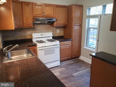 726 Sedgewick Ct unit 726, Sewell, NJ 08080 - photo 2