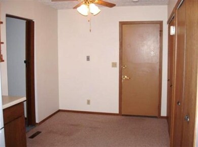 3021 W 63rd St, Davenport, IA 52806 - photo 5