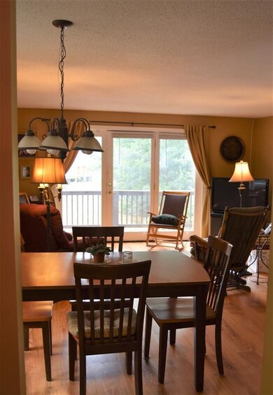 146 Bartemus Trail unit U69, Nashua, NH 03063 - photo 4