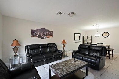 4995 Regina Ct unit 8A, West Palm Beach, FL 33415 - photo 5