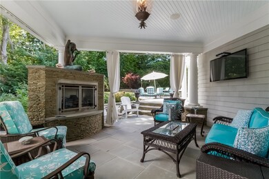 171 Eustis Ave, Newport, RI 02840 - photo 6