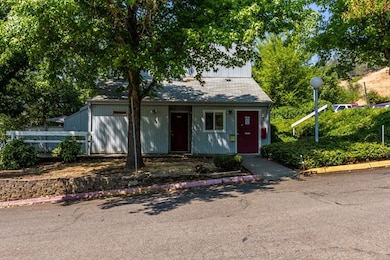 721 SE Meadowlark Ave, Myrtle Creek, OR 97457 - photo 3