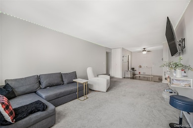 The Gentry Co-Op unit 618, Tuckahoe, NY 10707 - photo 5