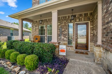 111 Cobblestone Ct, Magnolia, TX 77354 - photo 2