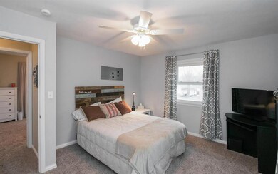 1510 30th St SE, Cedar Rapids, IA 52403 - photo 7
