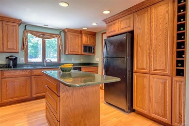 Note the Silestone quartz countertops and the cust