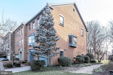 222 Little Falls St, Falls Church, VA 22046 - photo 5