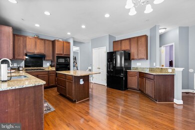 8301 Cedarview Ct, Clinton, MD 20735 - photo 7