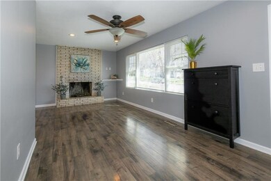 6832 Stearns St, Shawnee, KS 66203 - photo 7