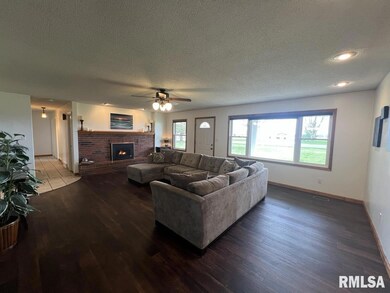 1295 China Rd, Macomb, IL 61455 - photo 7