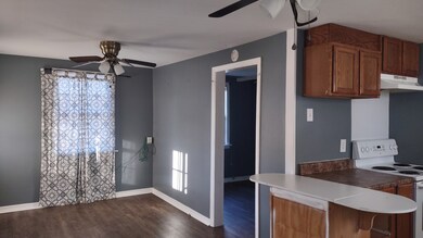 612B Johnson St, Manchester, TN 37355 - photo 2