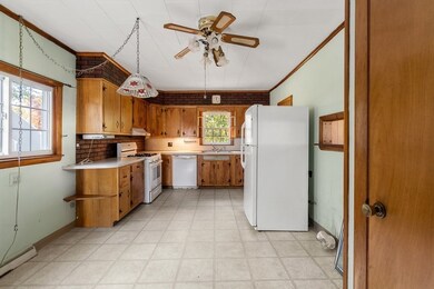 15 Mitchells Ave, Lowell, MA 01854 - photo 6