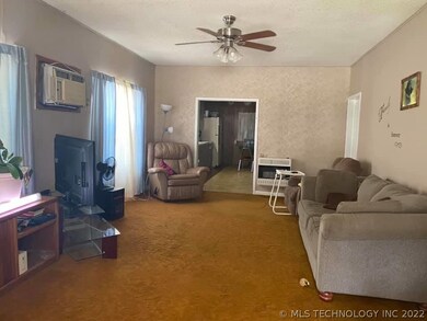 1325 N Oklahoma Ave, Okmulgee, OK 74447 - photo 3