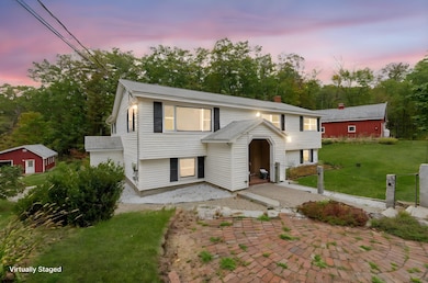 15 Leslie Dr, Goffstown, NH 03045 - photo 3