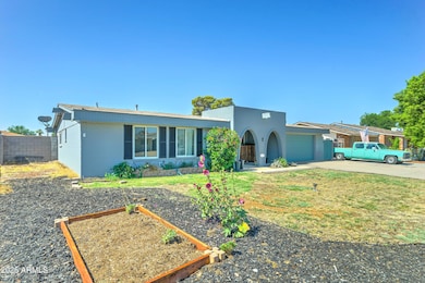 4201 W Hatcher Rd-3