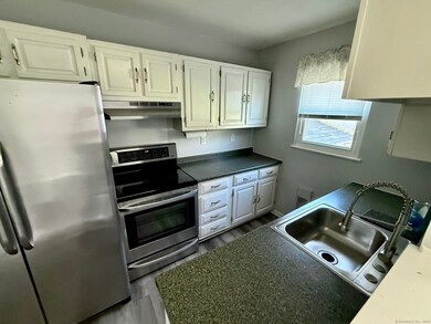 148 Grassy Plain St unit B, Bethel, CT 06801 - photo 7