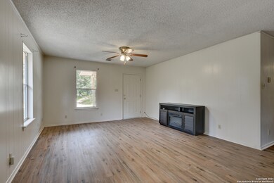 930 County Road 342, Hondo, TX 78861 - photo 6