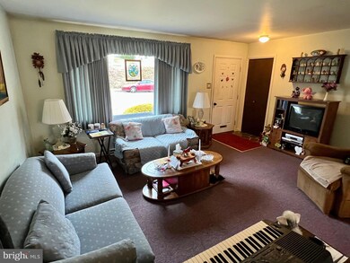 1643 Fairview St, Reading, PA 19606 - photo 6