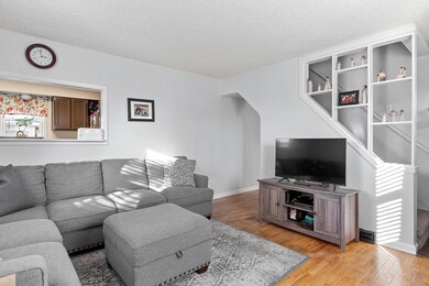 536 Lake St - 1003