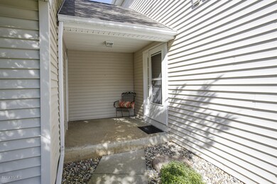 2915 hunters place-103