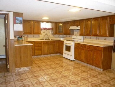 56 Preston St, Providence, RI 02906 - photo 7