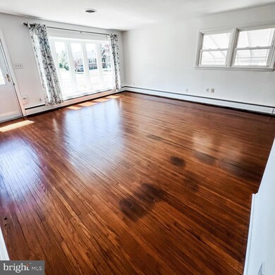 3767 Susan Ln, Brookhaven, PA 19015 - photo 5