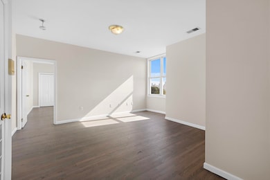 5 Oak St unit 5, Weehawken, NJ 07086 - photo 4