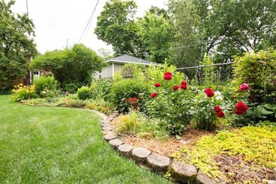 263 E Keith Ave, Waukegan, IL 60085 - photo 3