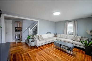 43 Ordway St, Pawtucket, RI 02861 - photo 3