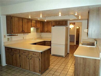 10733 Janway Dr, El Paso, TX 79935 - photo 6