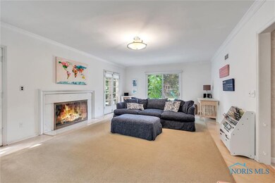 2465 Edgehill Rd, Ottawa Hills, OH 43615 - photo 4