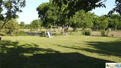 907 E Main St, Troy, TX 76579 - photo 2