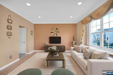 219 Swathmore Dr, Nutley, NJ 07110 - photo 5