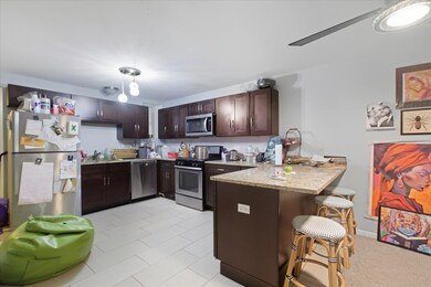 4423 S Prairie Ave unit GARDEN, Chicago, IL 60653 - photo 6