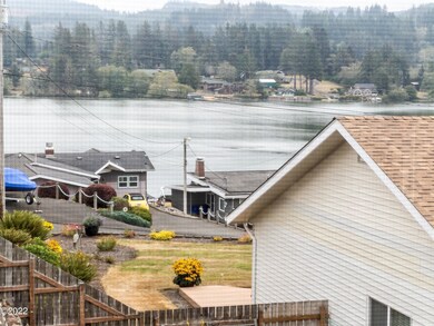 Upstairs East Lake views