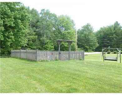 Yard/Garden. Fenced in garden and...