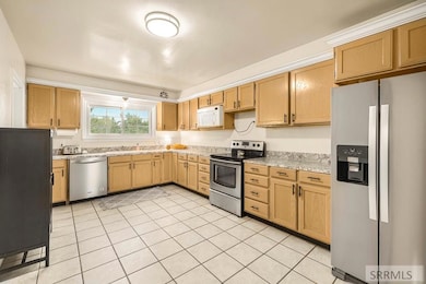 267 E 2nd S, Rexburg, ID 83440 - photo 5