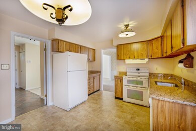 16 Tyburn Ct, Lutherville Timonium, MD 21093 - photo 2