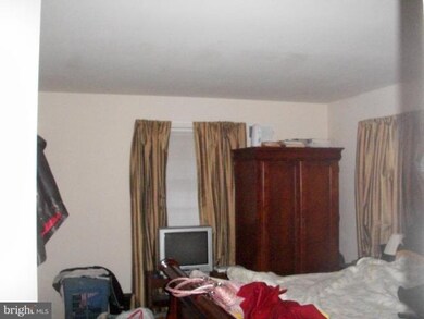 7317 Oakcrest Dr, New Carrollton, MD 20784 - photo 6