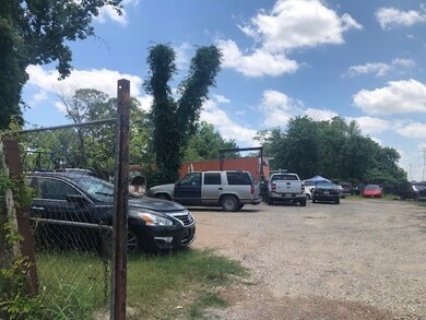 1700 Berry Rd, Houston, TX 77093 - photo 3