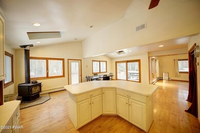 187 Conashaugh Trail, Milford, PA 18337 - photo 6