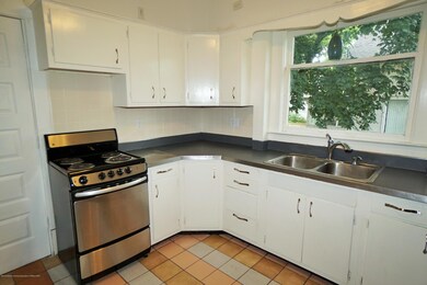 Kitchen Unit 1