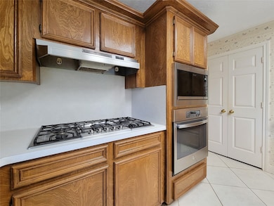 22603 Bobolink Cir, Tomball, TX 77377 - photo 7