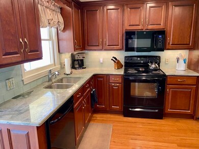 69 Stoney Brook Dr, Sutton, MA 01588 - photo 5